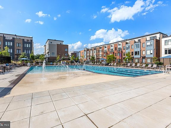 3rd image of 8086 Tribeca St #8086TRIBECA