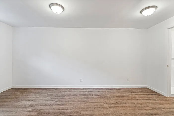 Studio, 1.0 bath, 500 sqft, $975 — Photo 4