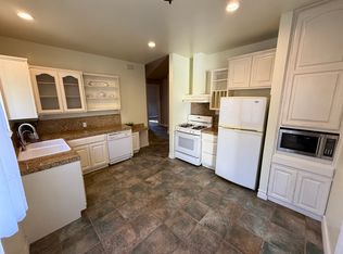 30403 The Yellow Brick Rd #B, Valley Center, CA 92082