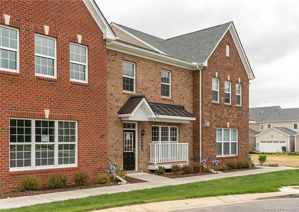 1st image of 4812 Village Walk #86