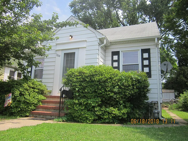 1268 Maple Ave — Photo 1