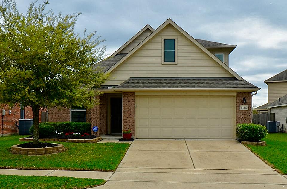 1st image of 6115 Schaumburg Dr