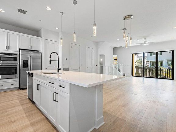 3rd image of 5333 Sagan Lane