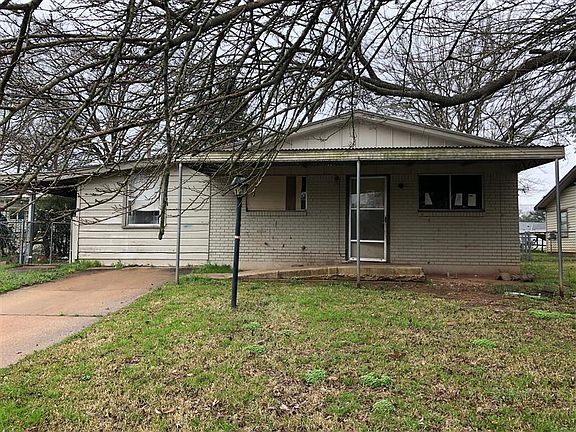 2nd image of 4524 Mary Ellen Cir