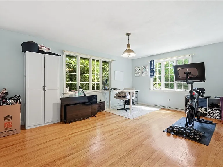 173 Mill Ln — Photo 16