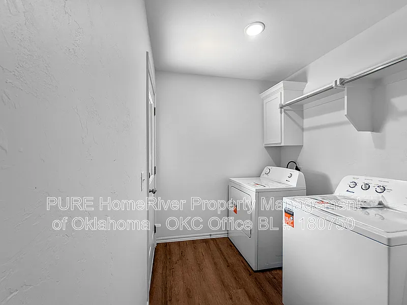 3 bed, 2.0 bath, 1250 sqft, $1,500 — Photo 3