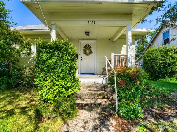 7431 S Park Avenue, Tacoma, WA 98408