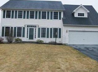 45 Rose Ln, Rensselaer, NY 12144