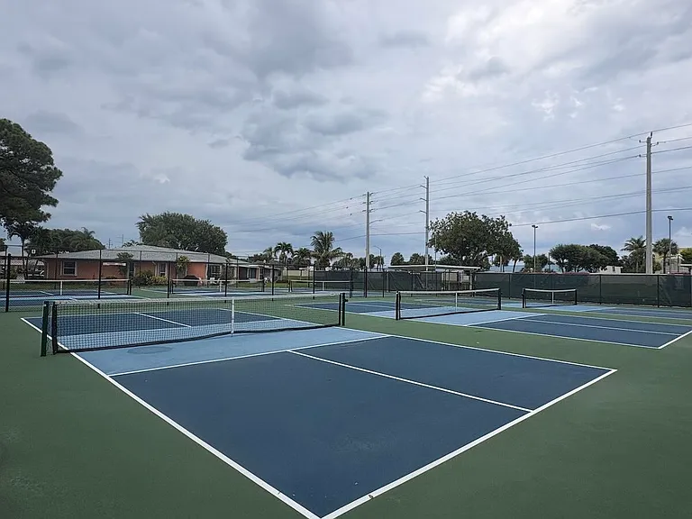 1441 NW 19th Ter #201 — Photo 36