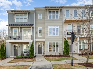 726 Peakland Pl, Raleigh, NC 27604