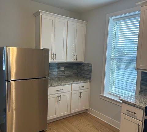 2nd image of 302 N Cuyler Ave #1N