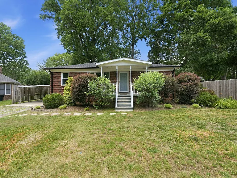1515 Woodland Ave — Photo 3
