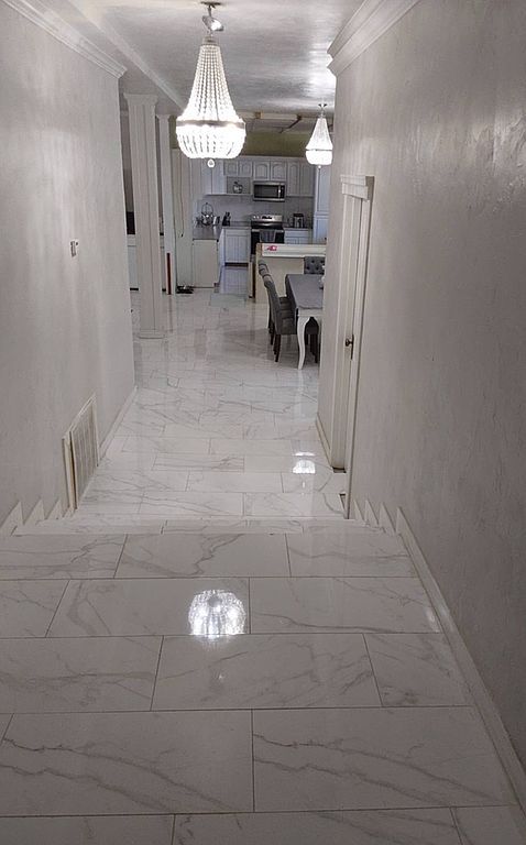 1358 Oakley Ave - Property Image
