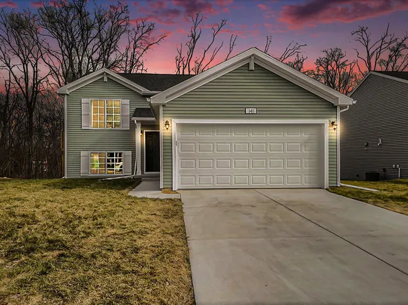 141 Saint Clair Cir, Brooklyn, MI 49230