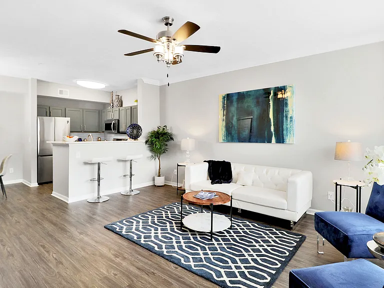 The Vintage at Zona Rosa Apartment Homes — Photo 11