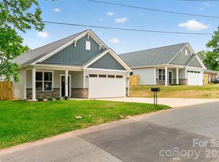 1111 Burke St, Monroe, NC 28110