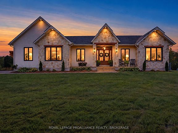 3rd image of 516 Colebrook Rd
