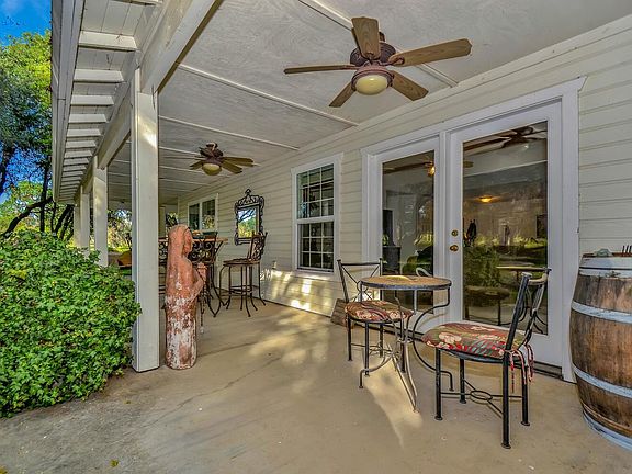 4th image of 9622 Dove Creek Ln