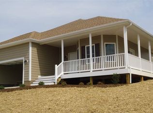 105 Beauregard Dr, Staunton, VA 24401