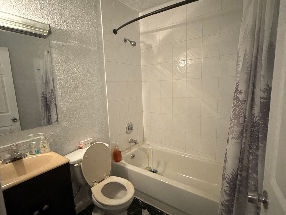1st image of 20911 NE 12th Ave