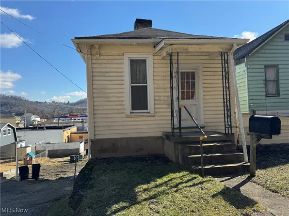 1408 Ascension St, Martins Ferry, OH 43935