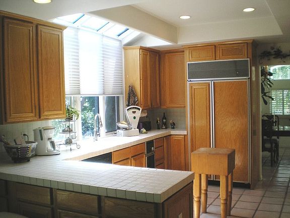 5th image of 494 Twin Oaks Ct