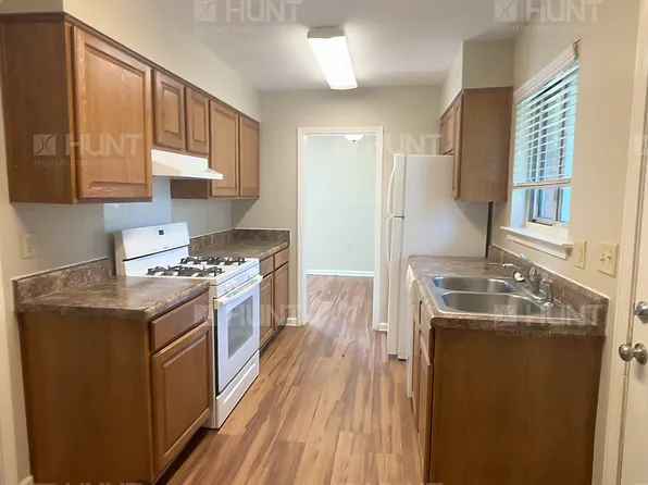 6054 Polaris Dr, Millington, TN 38053