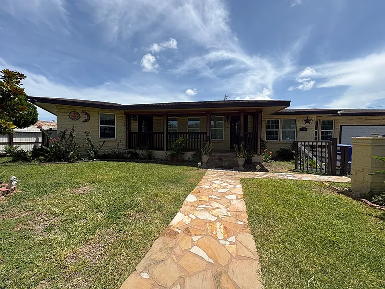 3315 Gollihar Rd — Photo 2