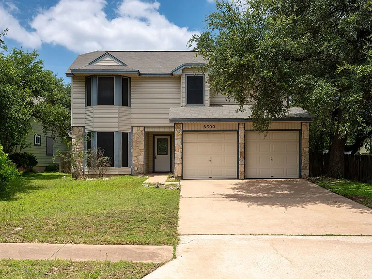 6300 Evangeline Trl — Photo 7