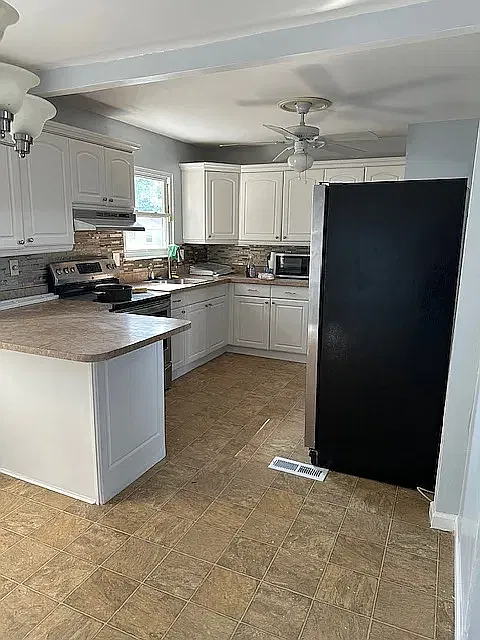 4 bed, 1666 sqft, $2,700 — Photo 4