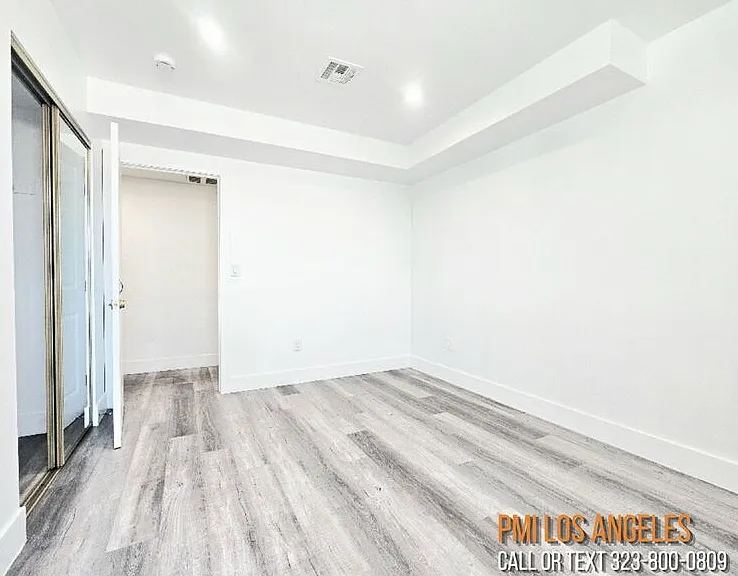 2855 Cincinnati St #6 — Photo 3
