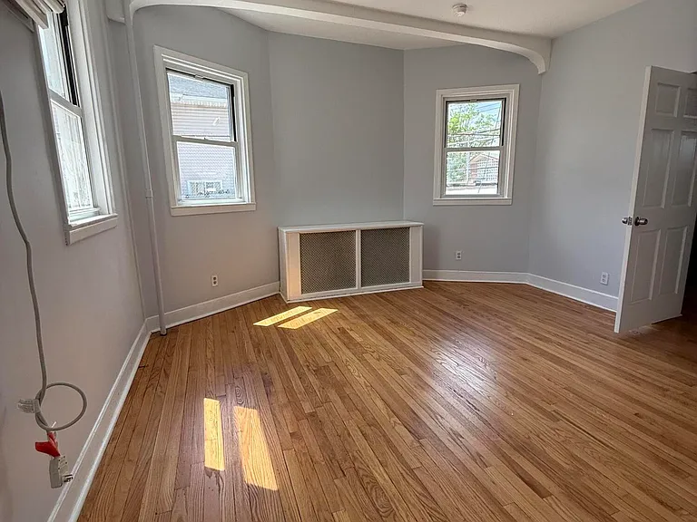 1288 Forest Ave #1 — Photo 9