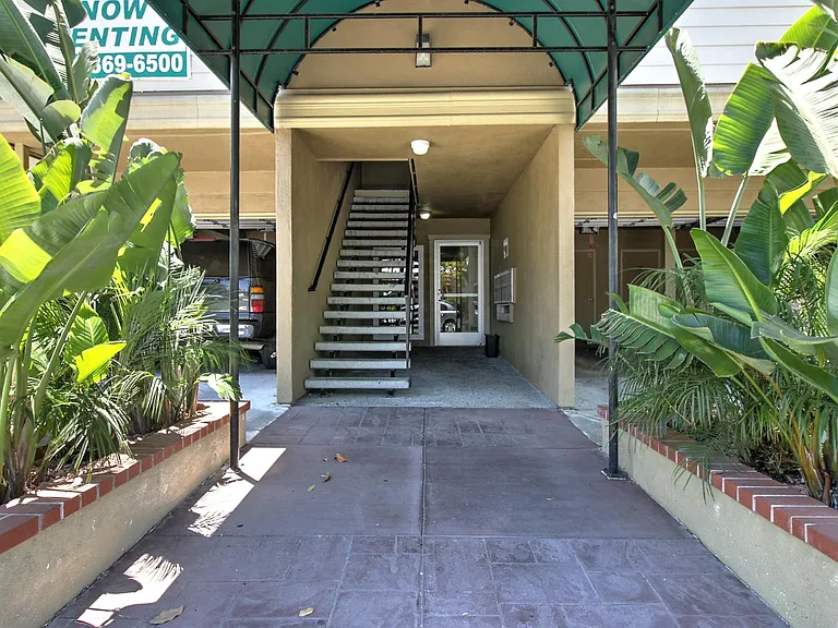 130 Arch St — Photo 1