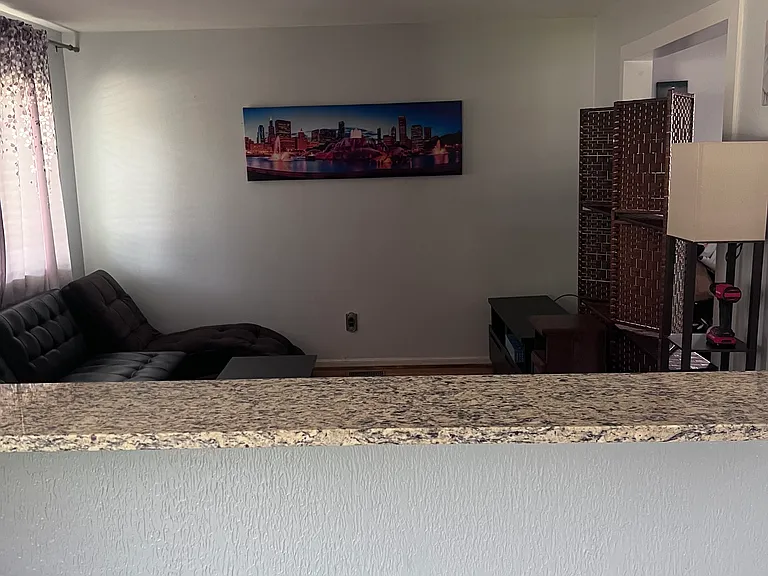 34532 Beaconsfield St — Photo 3