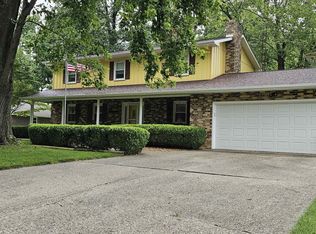 116 Northwood Dr, Mount Carmel, IL 62863