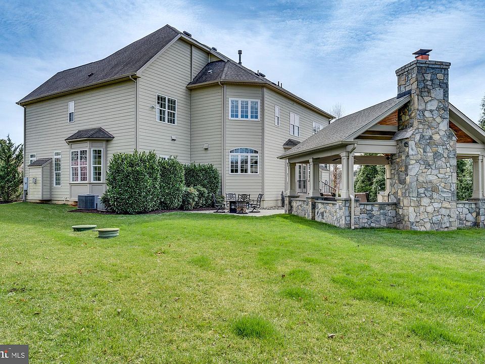 2nd image of 3781 Sarah Harper Way