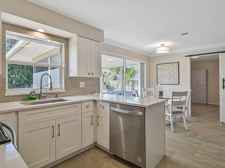 28178 Sunset Dr — Photo 15