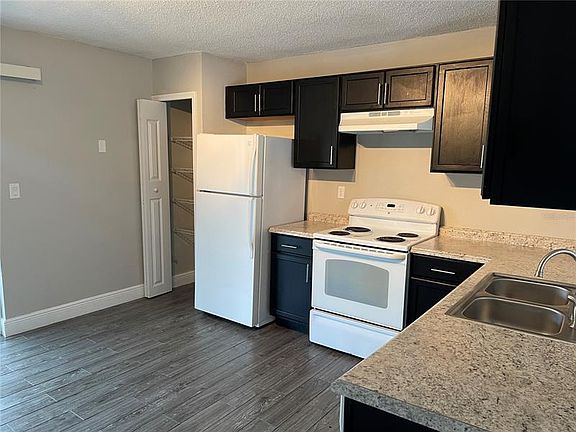 2nd image of 284 Cobalt Dr