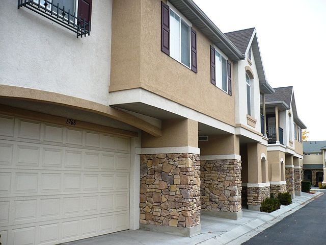 1st image of 6768 Harbonne Ln