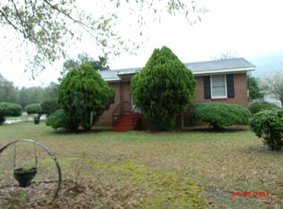 526 Burke Rd, St Matthews, SC 29135