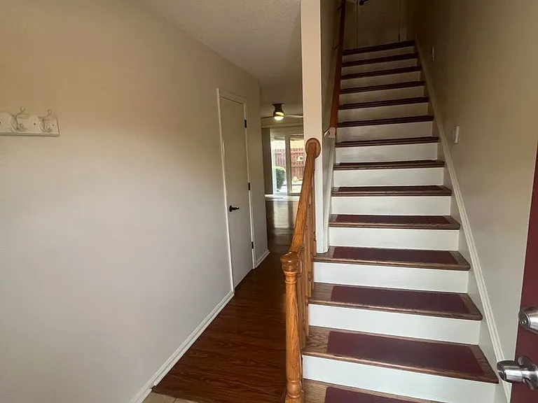 15 Hampton Dr — Photo 13