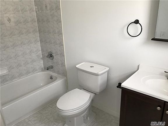 4th image of 10216 1st St #2