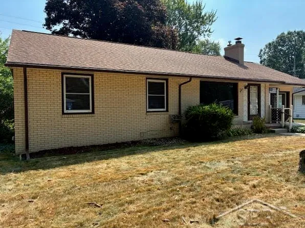1850 Sullivan Dr, Saginaw, MI 48638