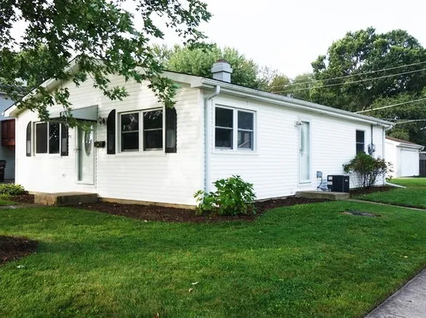 70 N Idlewild Ave, Mundelein, IL 60060