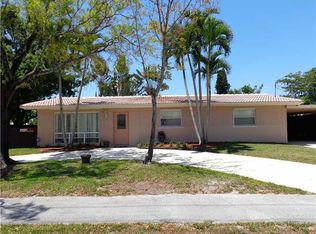 6111 SW 41st Pl, Davie, FL 33314