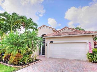 6919 SE Twin Oaks Cir, Stuart, FL 34997