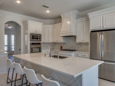 1044 Saint Francis Ln, Flower Mound, TX, 75028
