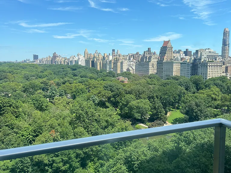 40 Central Park S #19C — Photo 12