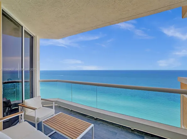 17875 Collins Ave #3005, North Miami Beach, FL 33160