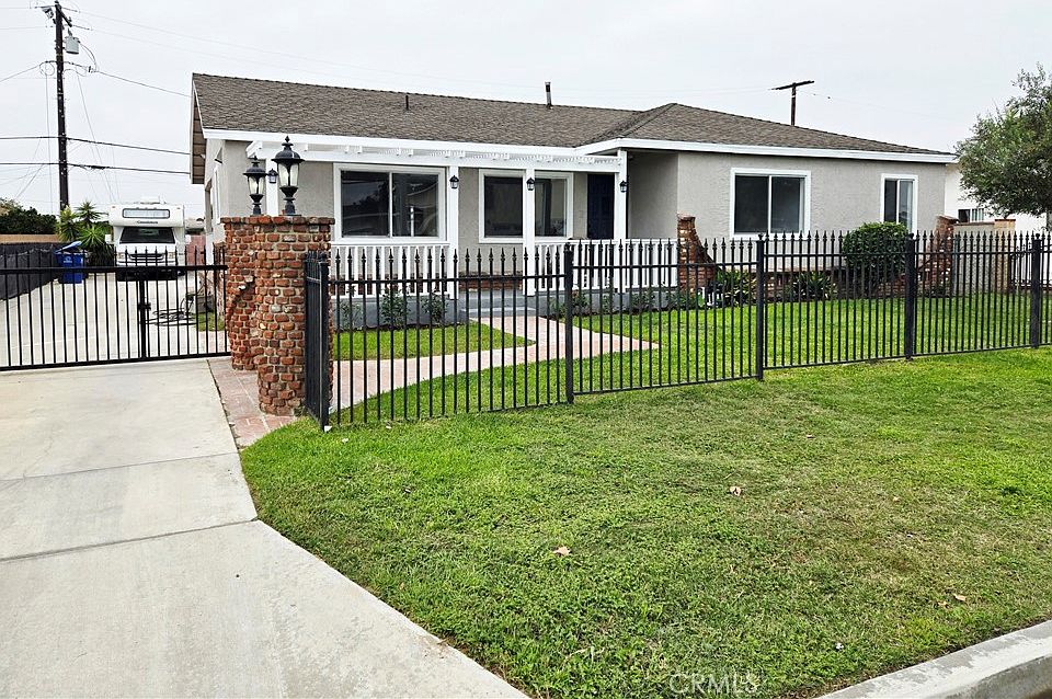 1st image of 13911 Pacific Ave